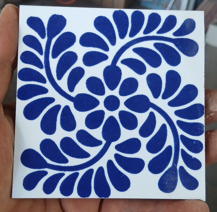 کاشی سنتی و هفت رنگ